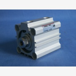 SMC CQ2B32-30DC, NEW